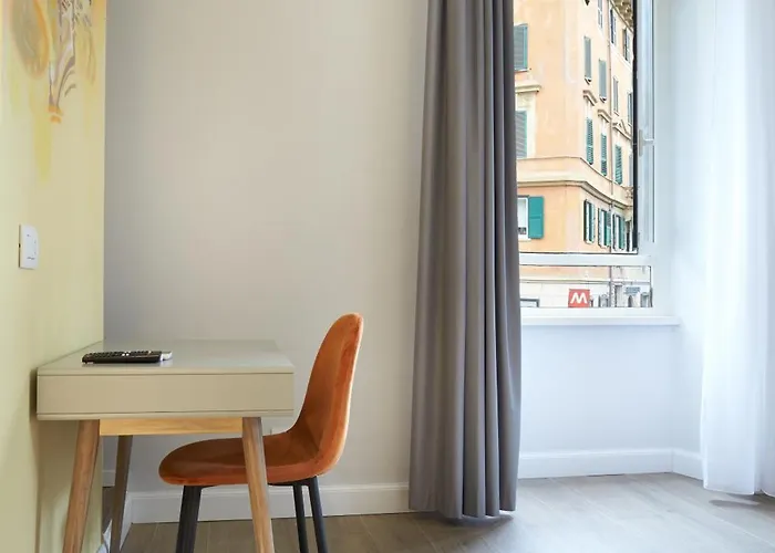 Reyes & Hotel Rome